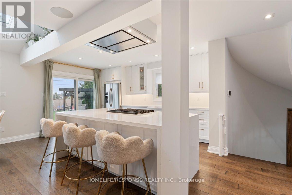 3196 Cambourne Crescent, Mississauga (Meadowvale), Ontario  L5N 5G1 - Photo 10 - W12188643