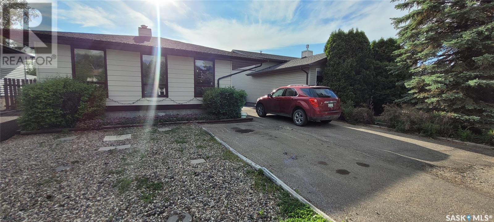 730 Dolan STREET, regina, Saskatchewan