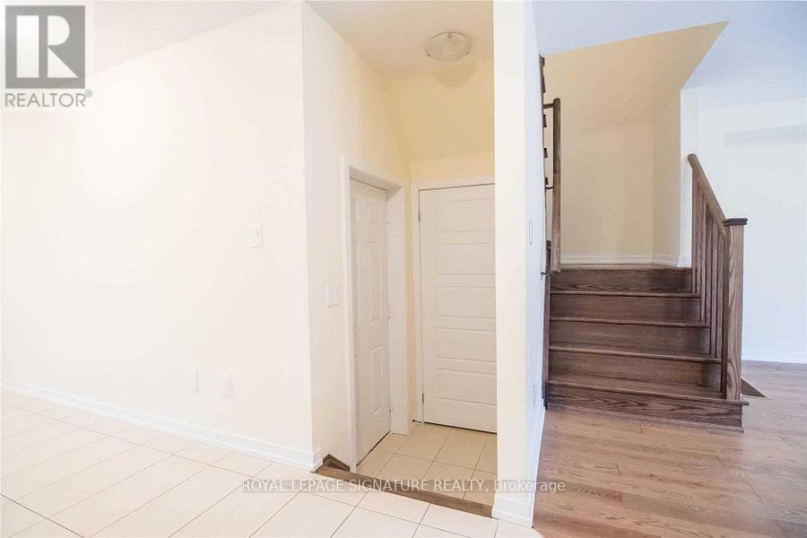 76 Scarletwood Street, Hamilton, Ontario  L8J 1X5 - Photo 16 - X12188690