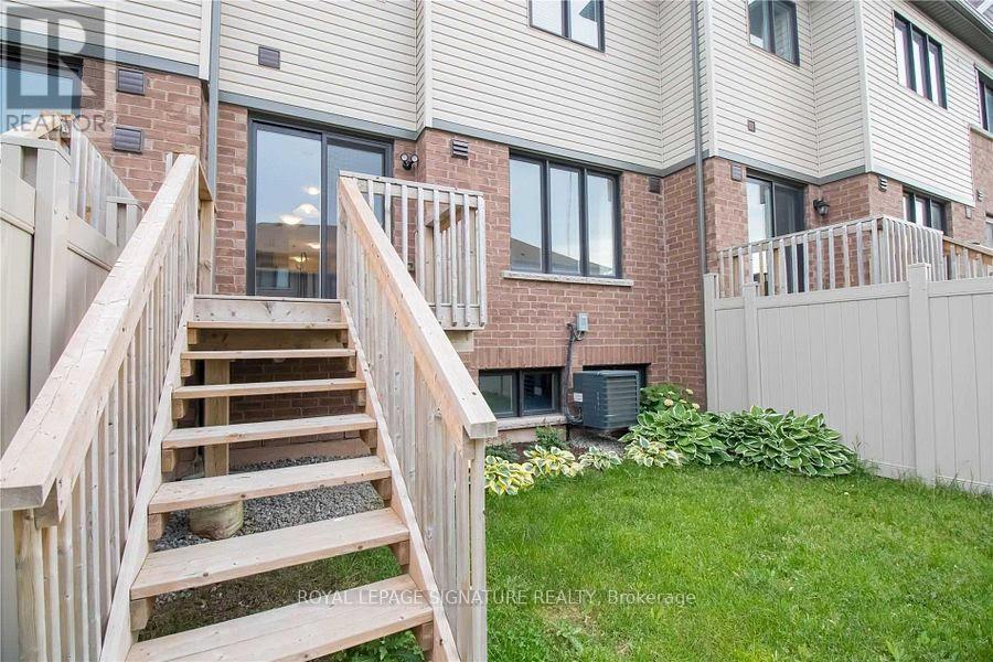 76 Scarletwood Street, Hamilton, Ontario  L8J 1X5 - Photo 35 - X12188690