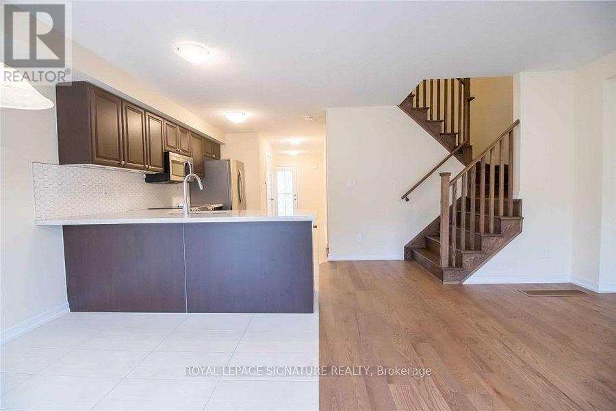 76 Scarletwood Street, Hamilton, Ontario  L8J 1X5 - Photo 9 - X12188690