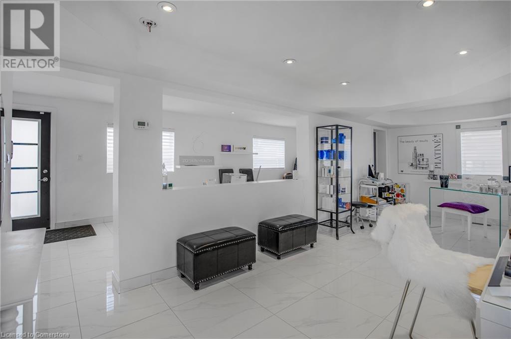 15 Centre Street S, Brampton, Ontario  L6W 1Z8 - Photo 11 - 40721742