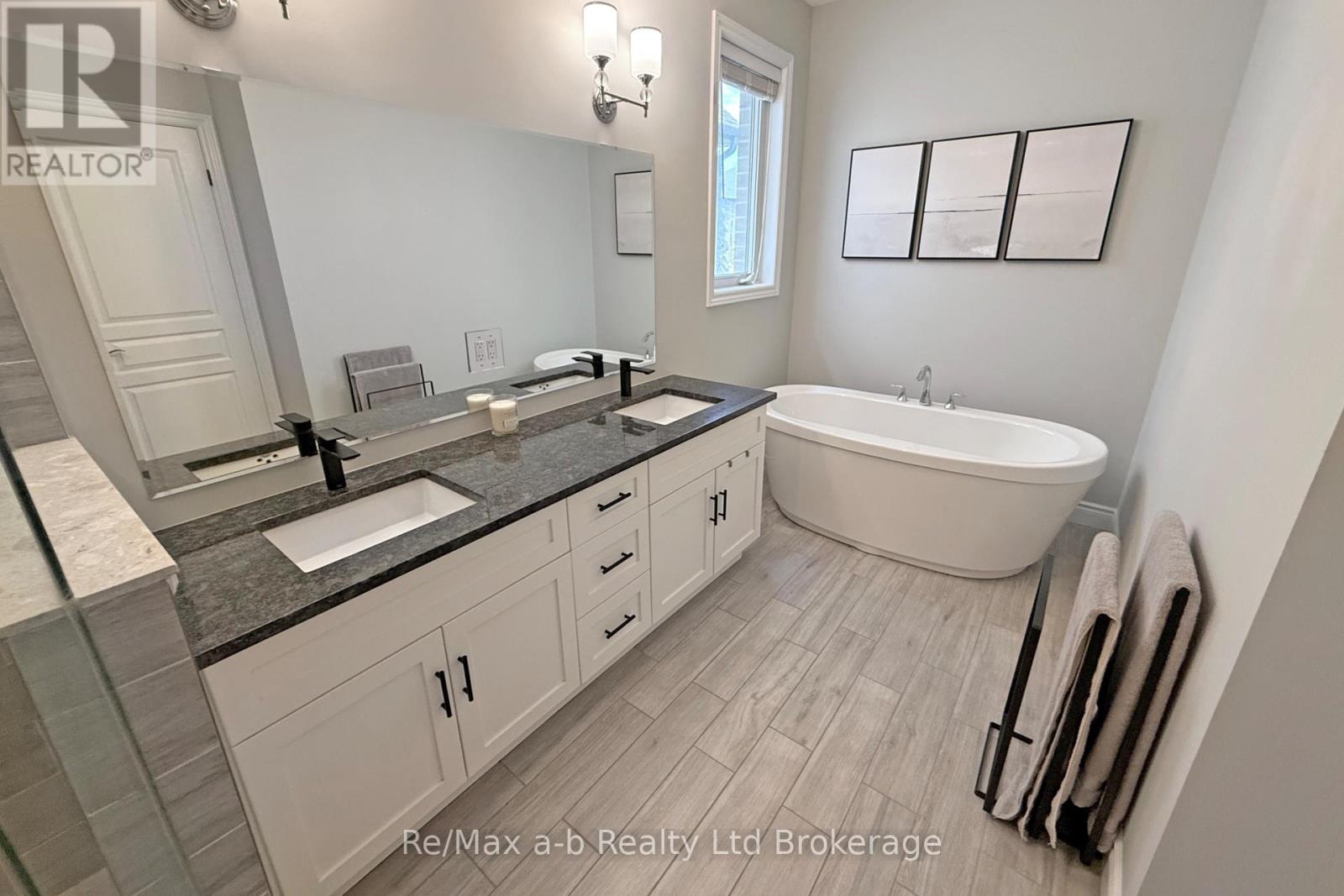 255 Wedgewood Drive, Woodstock, Ontario N4T 0J1 - Photo 21 - X12162246