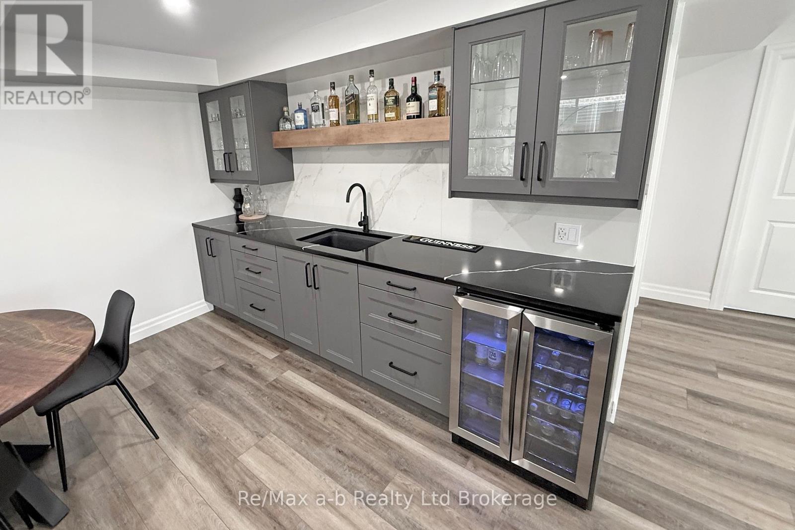255 Wedgewood Drive, Woodstock, Ontario N4T 0J1 - Photo 31 - X12162246