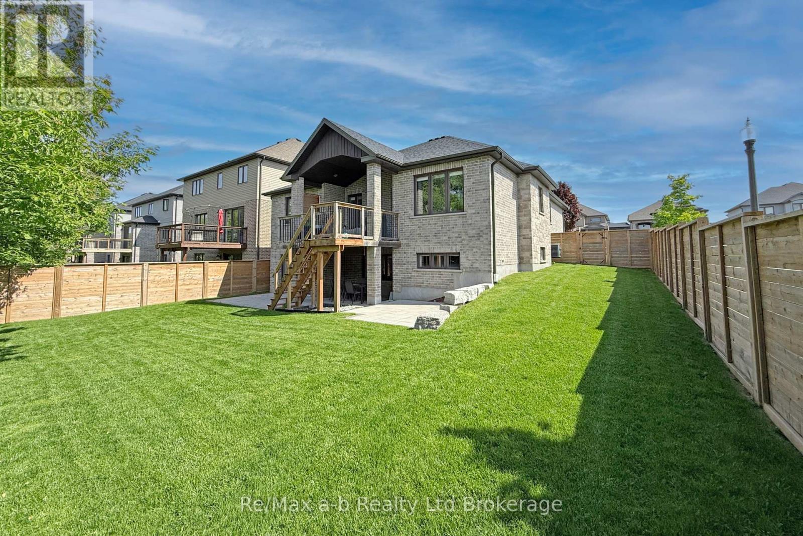 255 Wedgewood Drive, Woodstock, Ontario N4T 0J1 - Photo 37 - X12162246