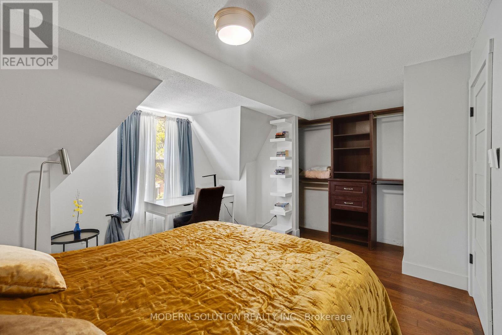 9 Douville Court, Toronto, Ontario  M5A 4E7 - Photo 21 - C12188708