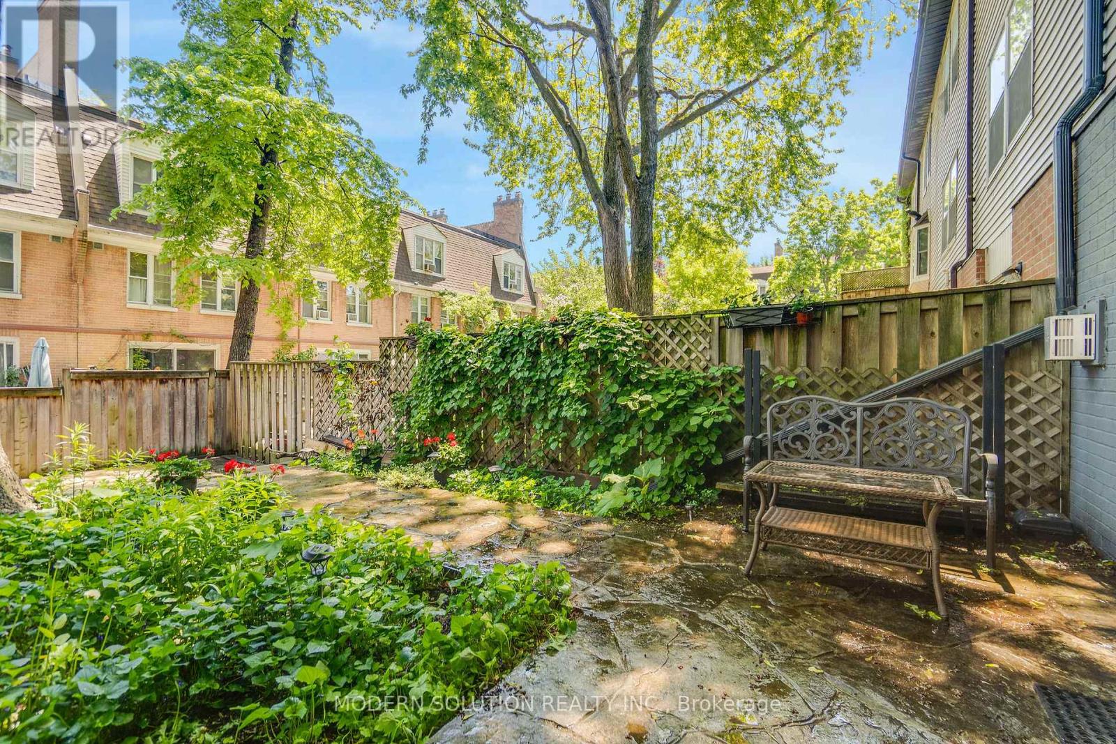 9 Douville Court, Toronto, Ontario  M5A 4E7 - Photo 31 - C12188708