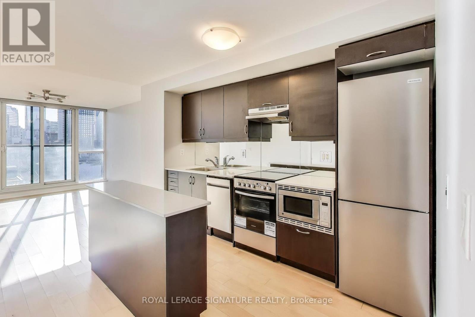 911 - 320 Richmond Street E, Toronto, Ontario  M5A 4S7 - Photo 6 - C12188758