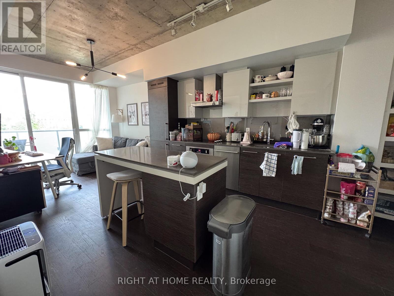 512 - 1030 KING STREET W, Toronto, Ontario