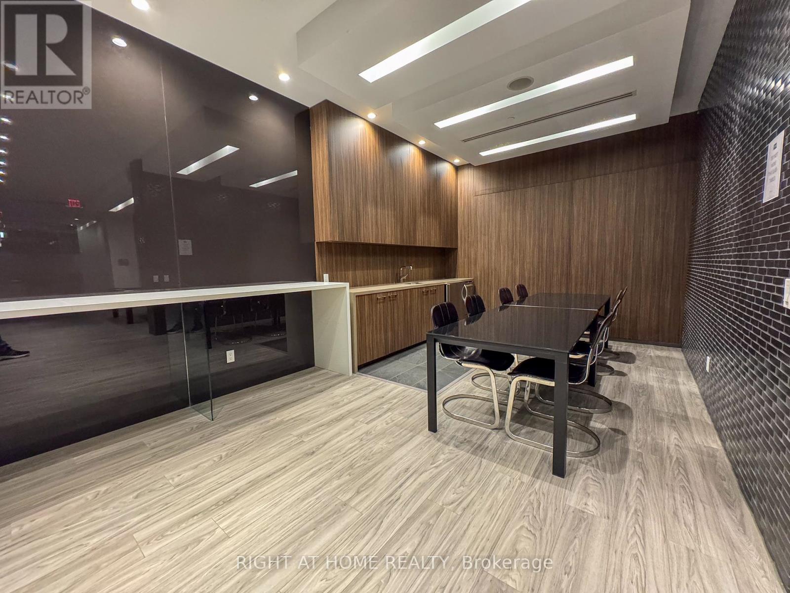 512 - 1030 King Street W, Toronto, Ontario  M6K 3N3 - Photo 13 - C12188773