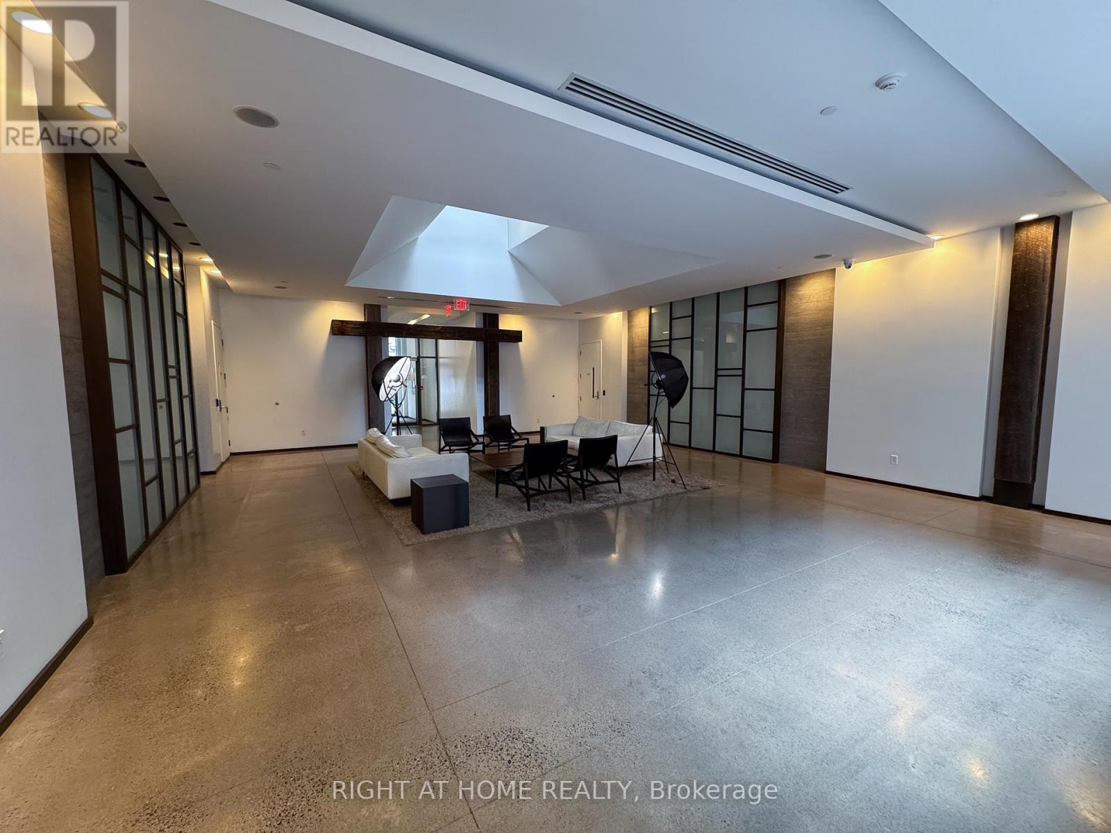512 - 1030 King Street W, Toronto, Ontario  M6K 3N3 - Photo 15 - C12188773