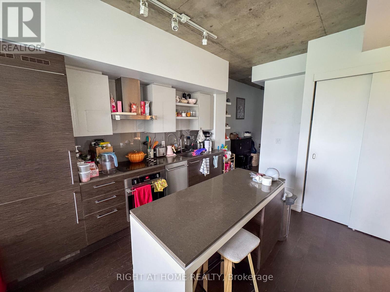 512 - 1030 King Street W, Toronto, Ontario  M6K 3N3 - Photo 4 - C12188773
