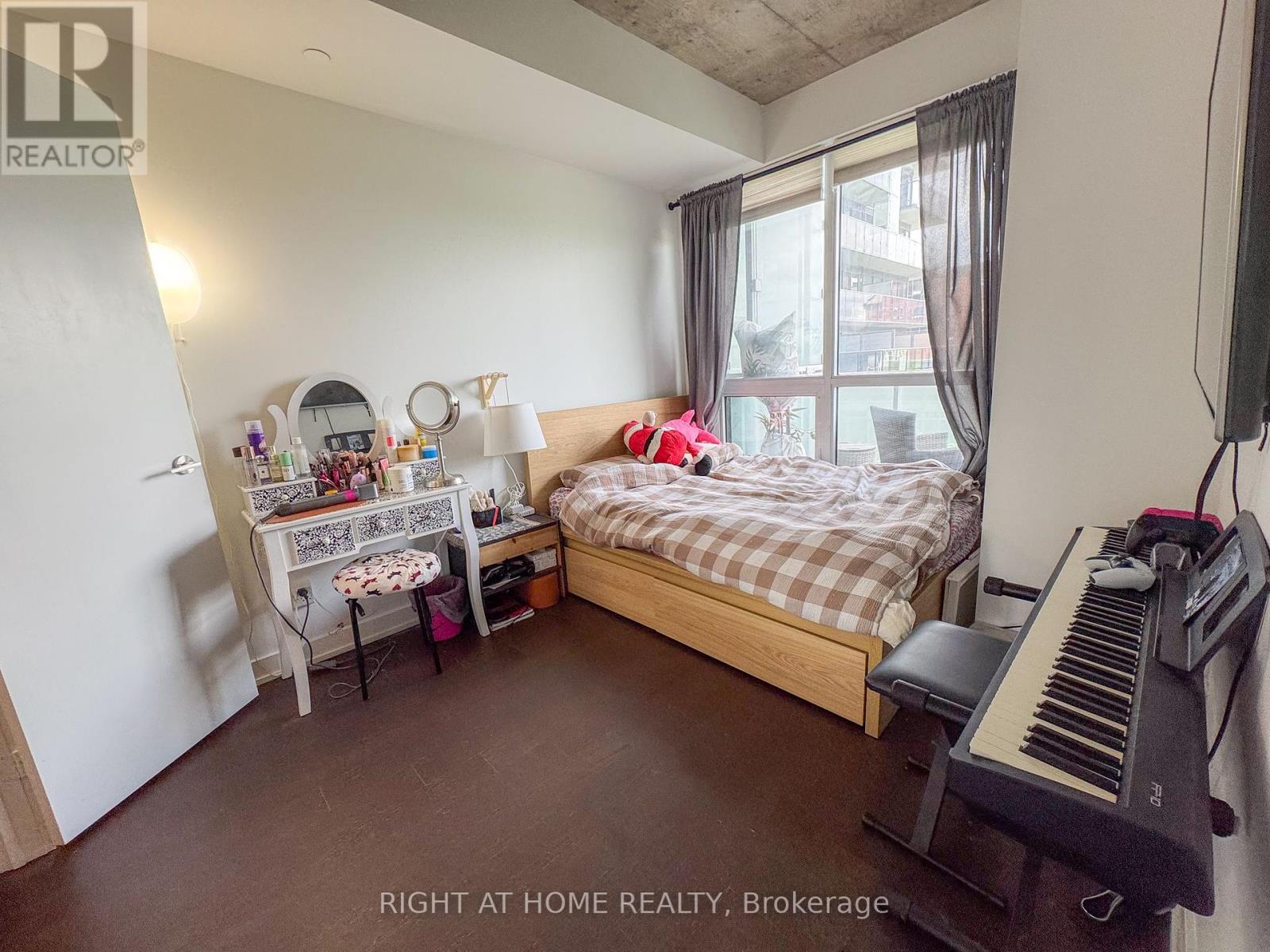 512 - 1030 King Street W, Toronto, Ontario  M6K 3N3 - Photo 6 - C12188773