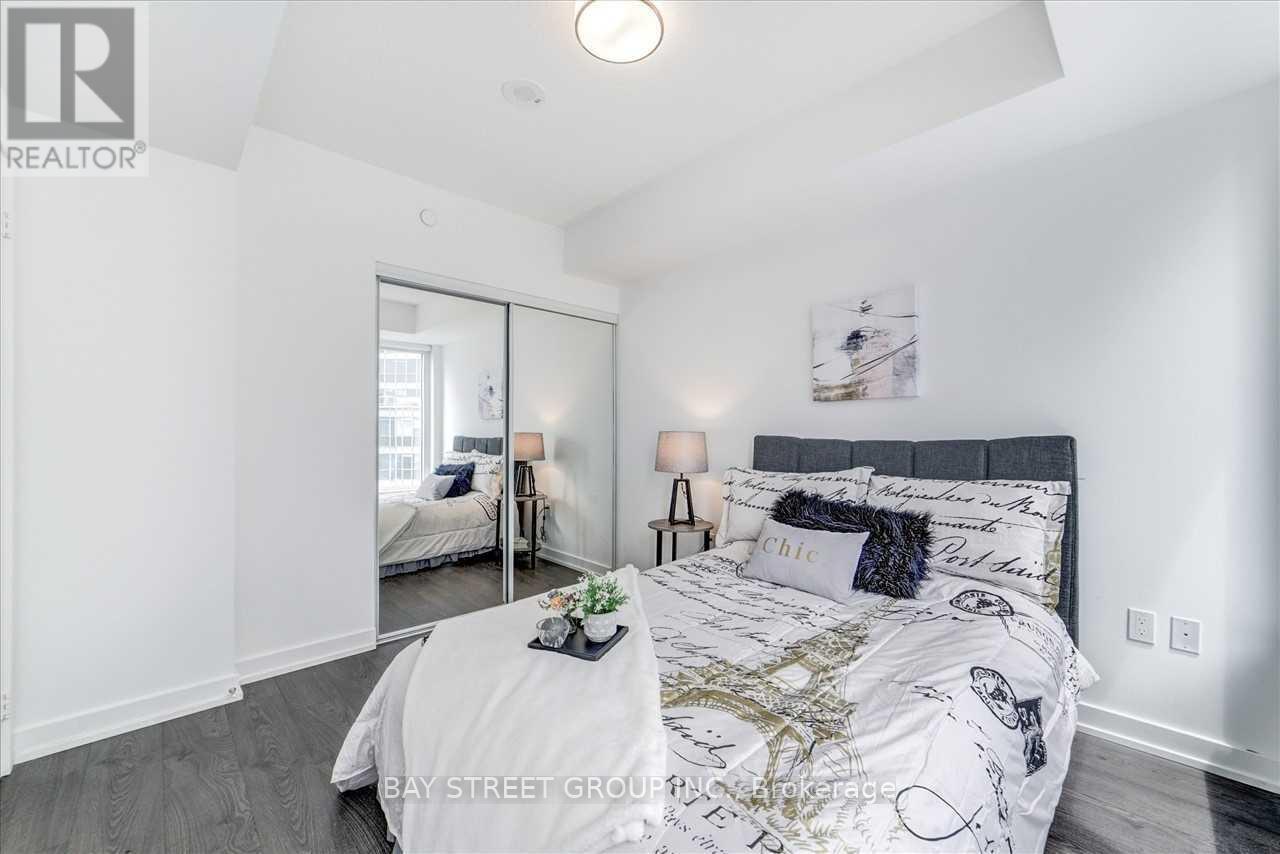 1408 - 10 York Street, Toronto (Waterfront Communities), Ontario  M5H 0E1 - Photo 17 - C12188795