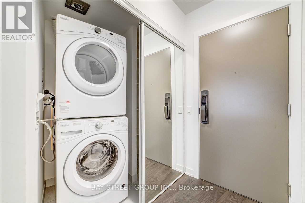 1408 - 10 York Street, Toronto, Ontario  M5H 0E1 - Photo 19 - C12188795