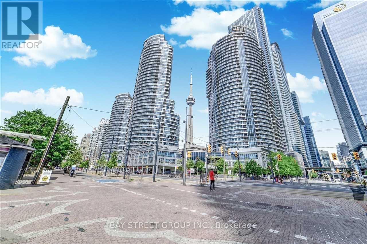 1408 - 10 York Street, Toronto, Ontario  M5H 0E1 - Photo 21 - C12188795