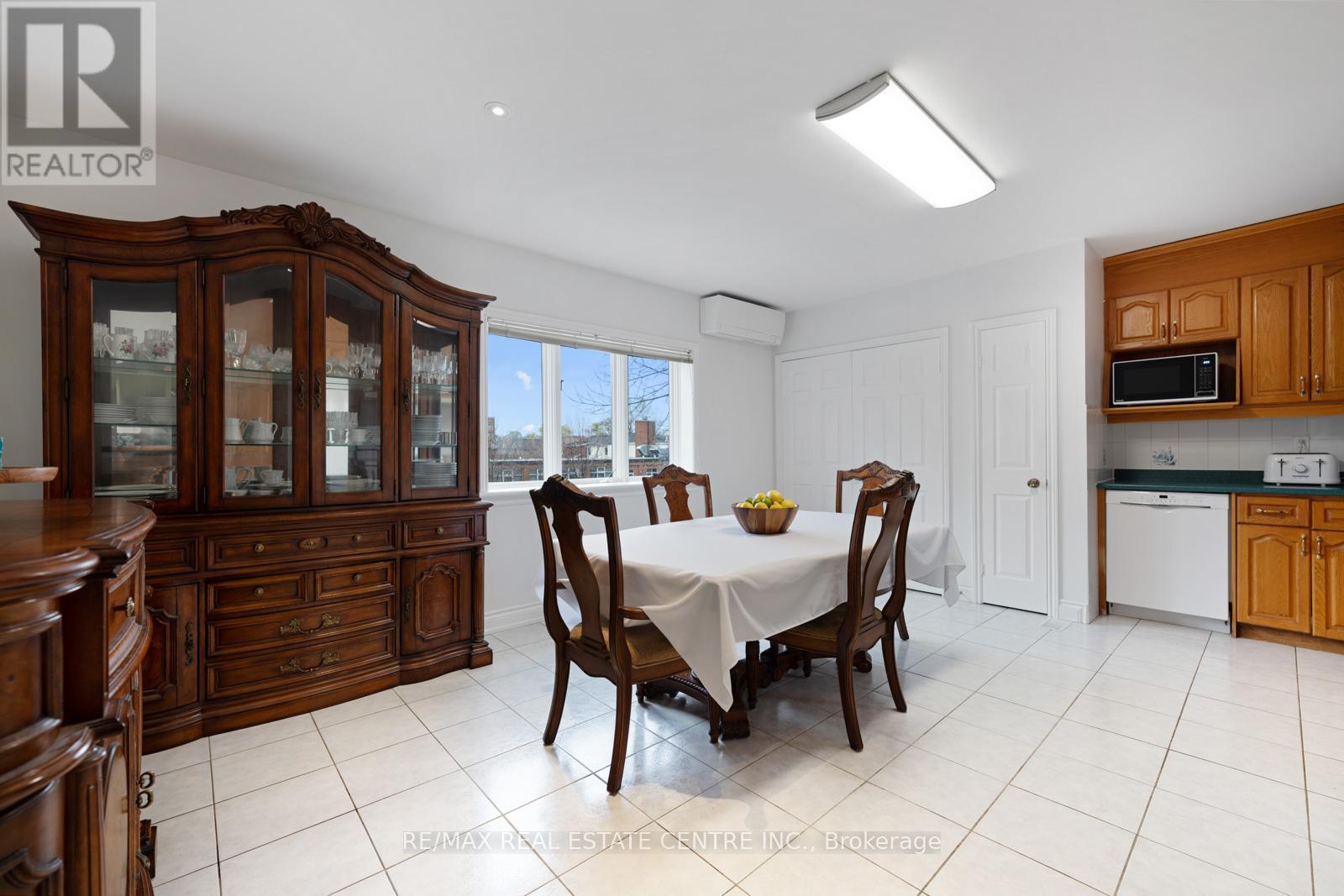 14 Churchill Avenue, Toronto, Ontario  M6J 2B4 - Photo 21 - C12188811