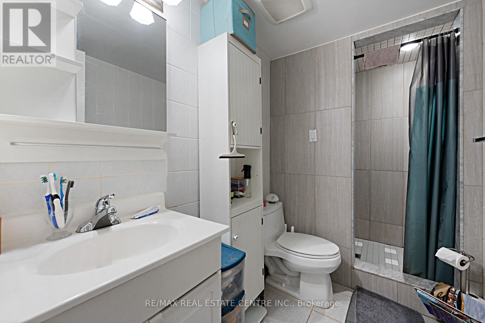 14 Churchill Avenue, Toronto, Ontario  M6J 2B4 - Photo 41 - C12188811