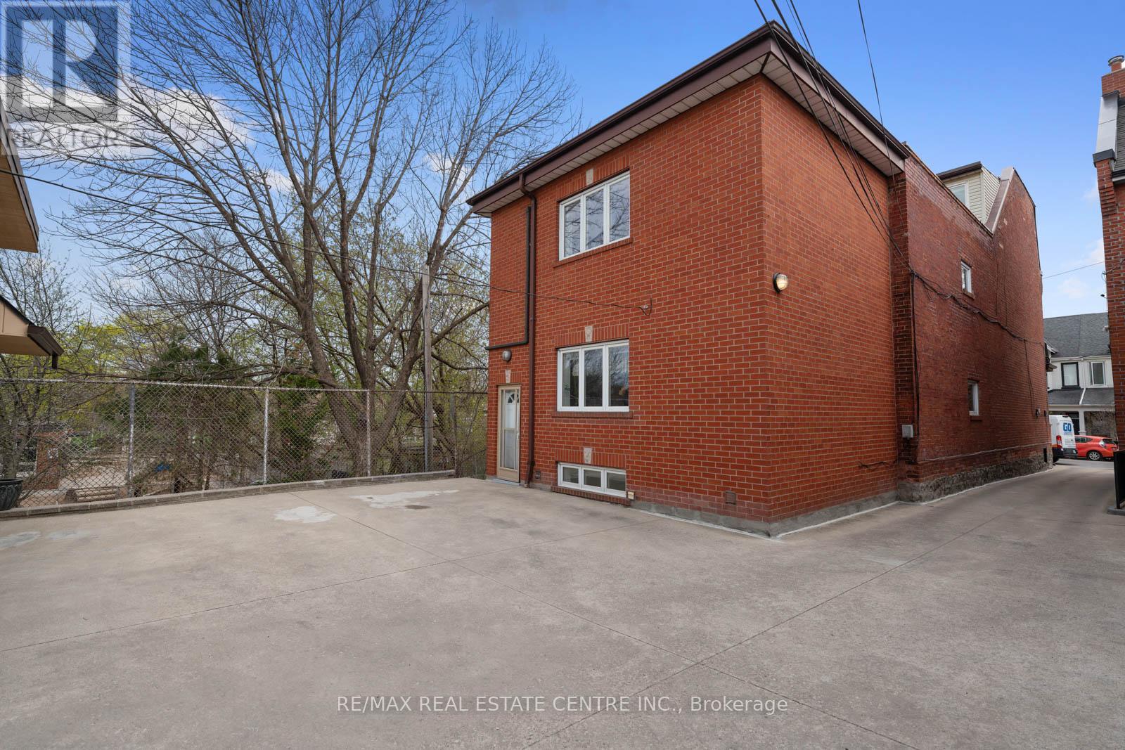 14 Churchill Avenue, Toronto, Ontario  M6J 2B4 - Photo 45 - C12188811