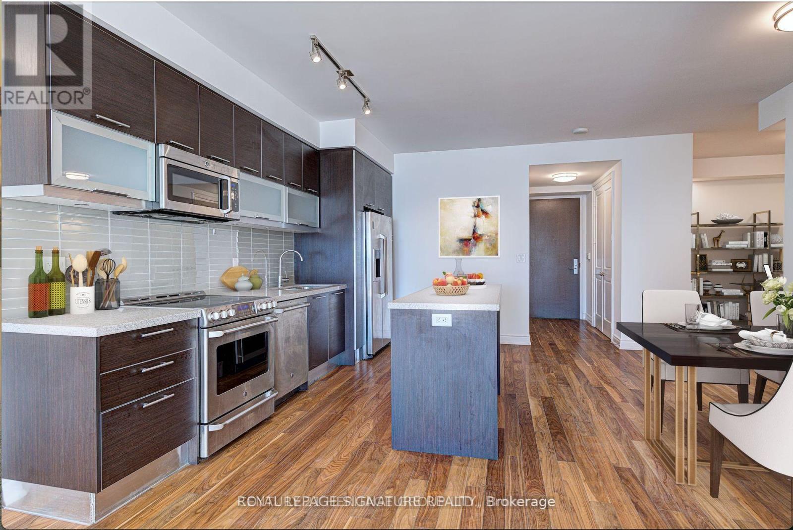 7209 - 388 Yonge Street, Toronto, Ontario  M5B 0A5 - Photo 2 - C12188831