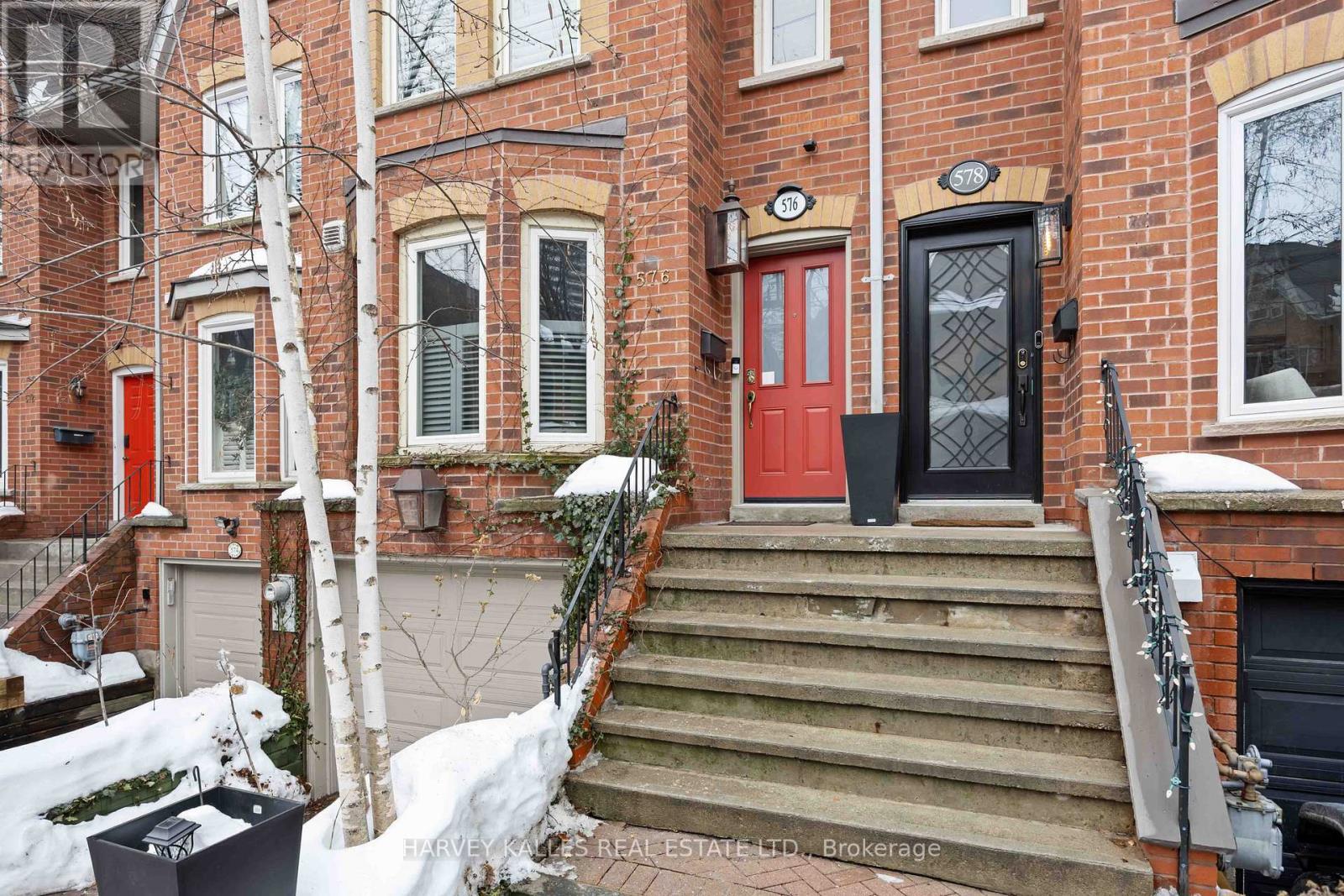 576 Ontario Street, Toronto, Ontario  M4X 1M7 - Photo 2 - C12188856