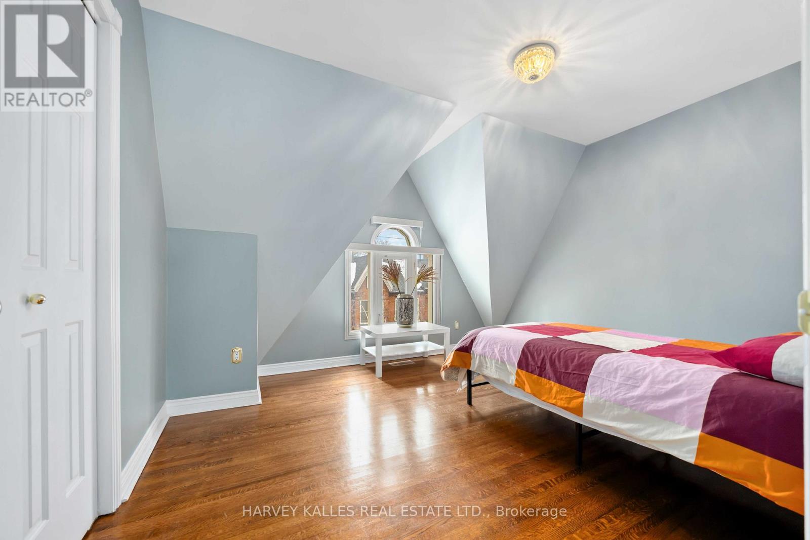 576 Ontario Street, Toronto, Ontario  M4X 1M7 - Photo 21 - C12188856