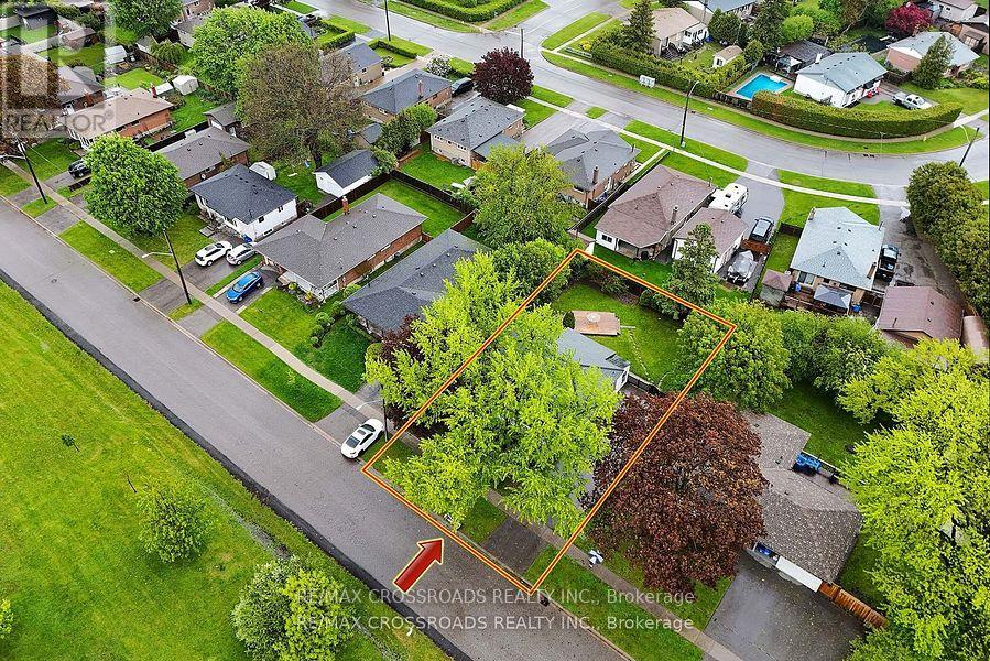 925 Annes Street, Whitby, Ontario  L1N 5K7 - Photo 2 - E12188808