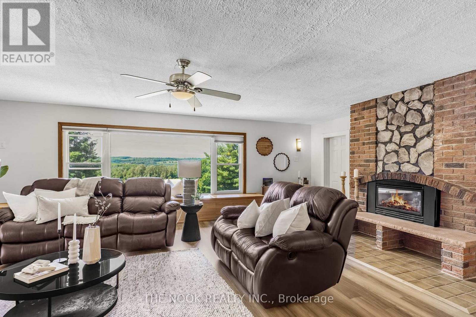 201 Ski Hill Road, Kawartha Lakes, Ontario  L0A 1A0 - Photo 20 - X12181761