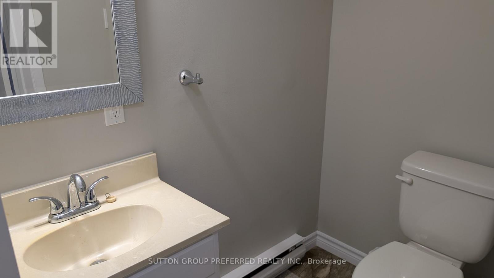 108 - 159 Sandringham Crescent, London South, Ontario  N6C 5A9 - Photo 8 - X12117185