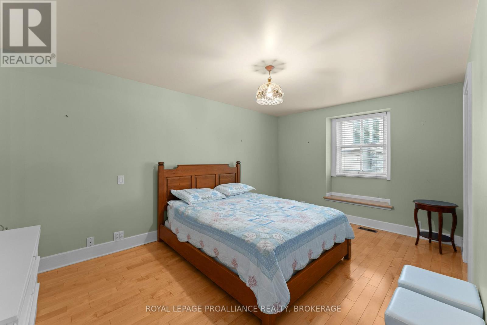 3 Emily Street, Kingston (Central City East), Ontario  K7L 2W2 - Photo 45 - X12189032