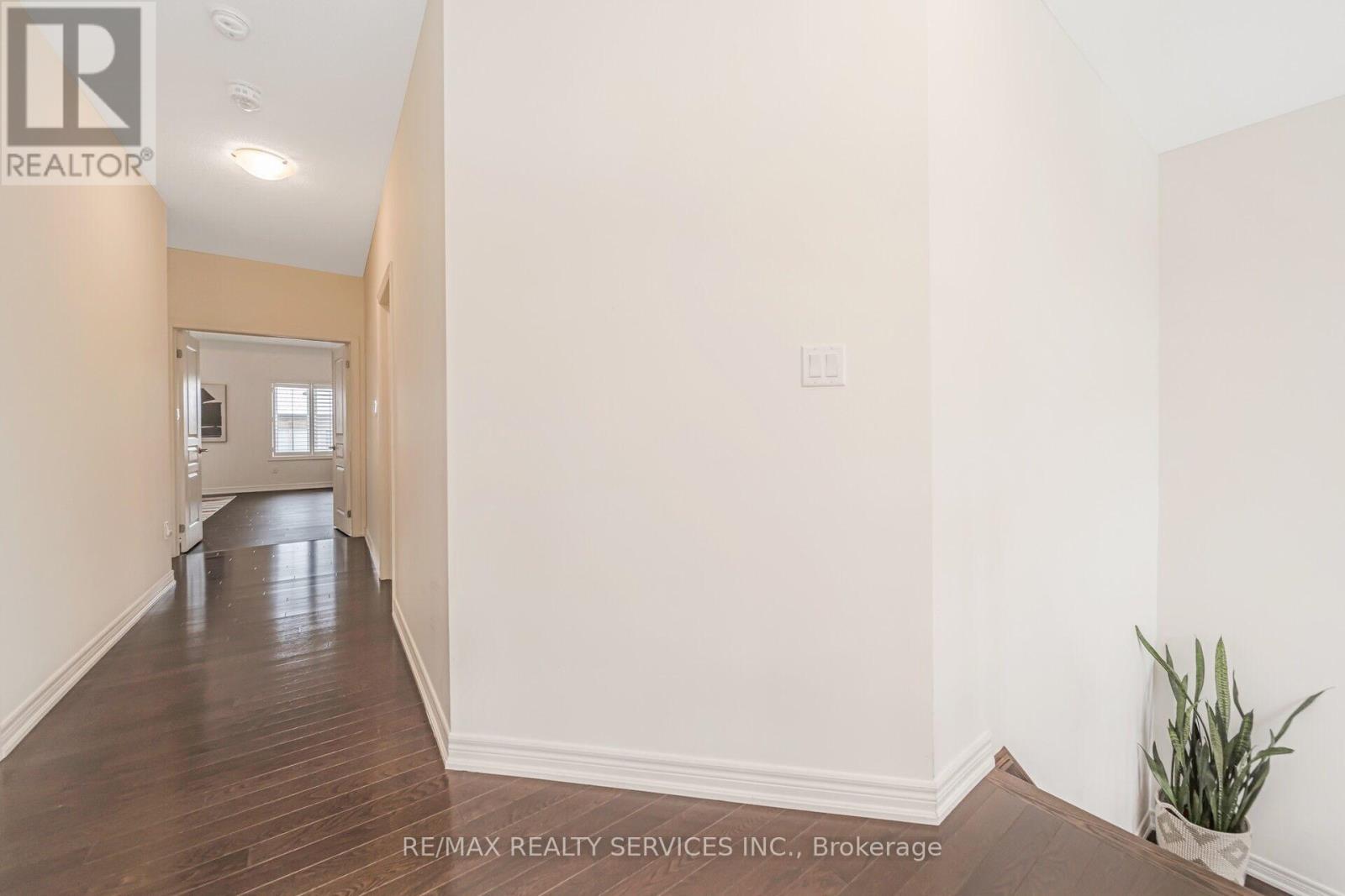 564 Mactier Drive, Vaughan (Kleinburg), Ontario  L4H 4T9 - Photo 26 - N12188707