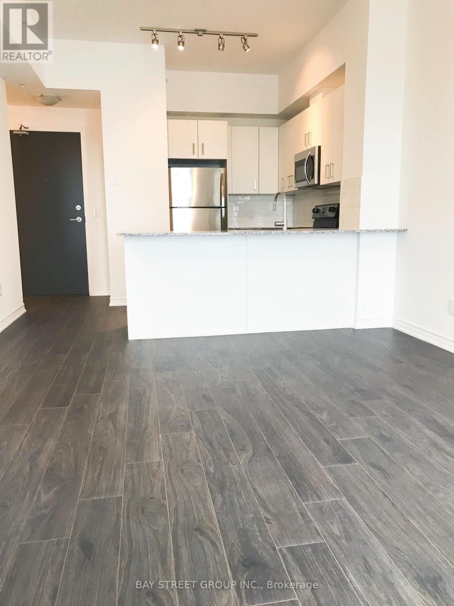 512 - 11611 Yonge Street, Richmond Hill, Ontario  L4E 3N8 - Photo 2 - N12188732