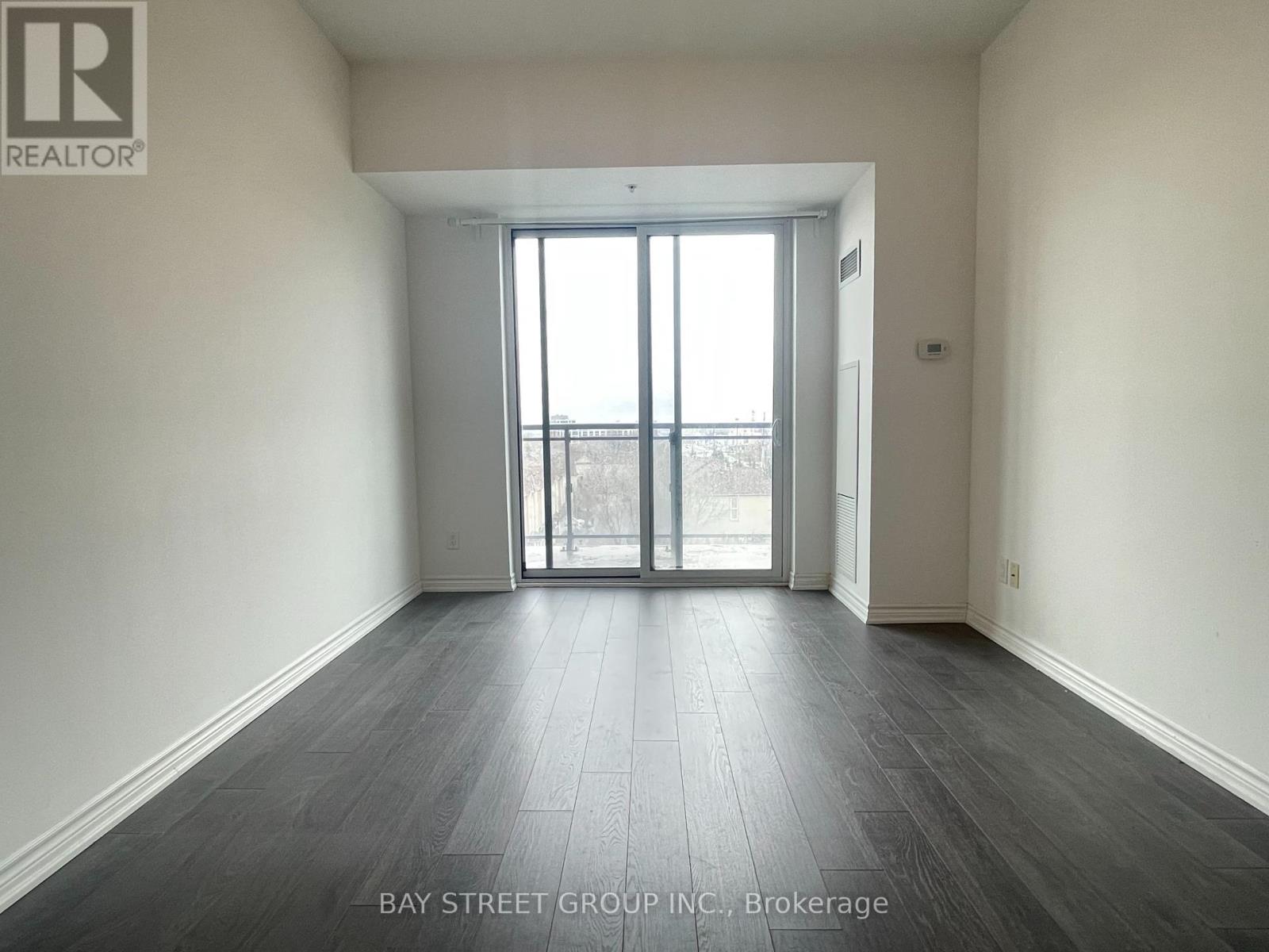 512 - 11611 Yonge Street, Richmond Hill, Ontario  L4E 3N8 - Photo 5 - N12188732