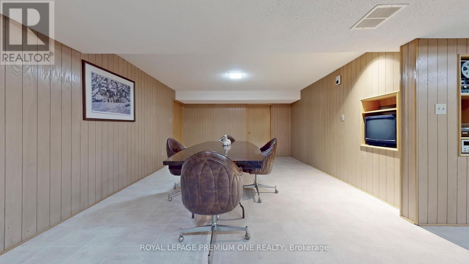 137 Findhorn Crescent, Vaughan (Maple), Ontario  L6A 1M3 - Photo 35 - N12188792