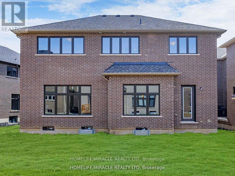 25 Joiner Circle, Whitchurch-Stouffville, Ontario  L4A 4W9 - Photo 38 - N12188836