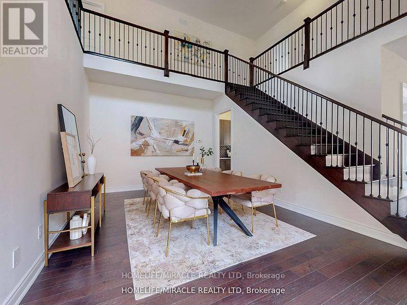 25 Joiner Circle, Whitchurch-Stouffville, Ontario  L4A 4W9 - Photo 5 - N12188836