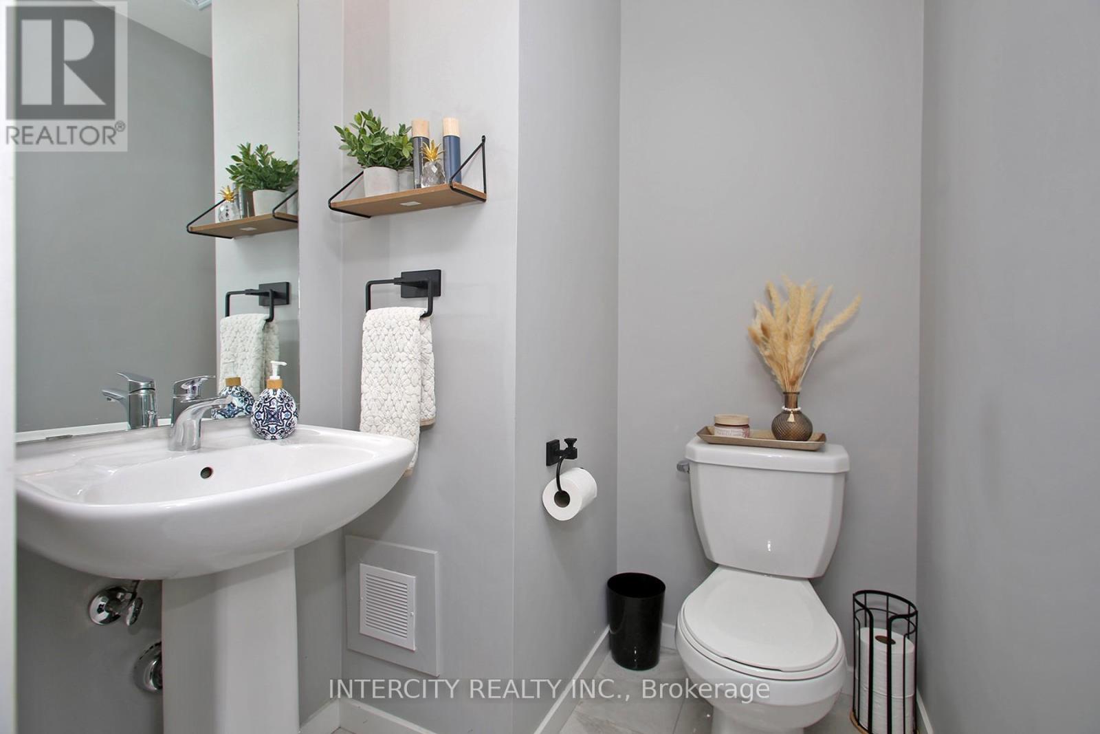 45 - 300 Alex Gardner Circle, Aurora (Aurora Heights), Ontario  L4G 3G5 - Photo 13 - N12188859