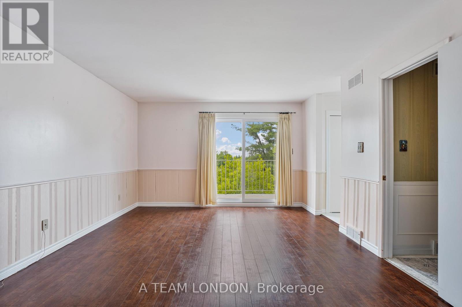 126 Guildford Crescent, London South (South N), Ontario  N6J 3Y5 - Photo 24 - X12189020