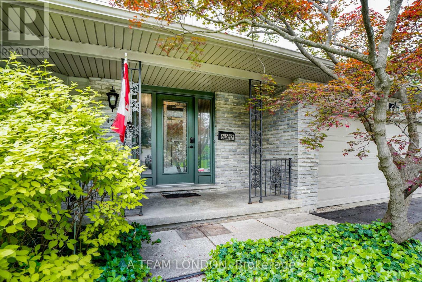 126 Guildford Crescent, London South (South N), Ontario  N6J 3Y5 - Photo 3 - X12189020