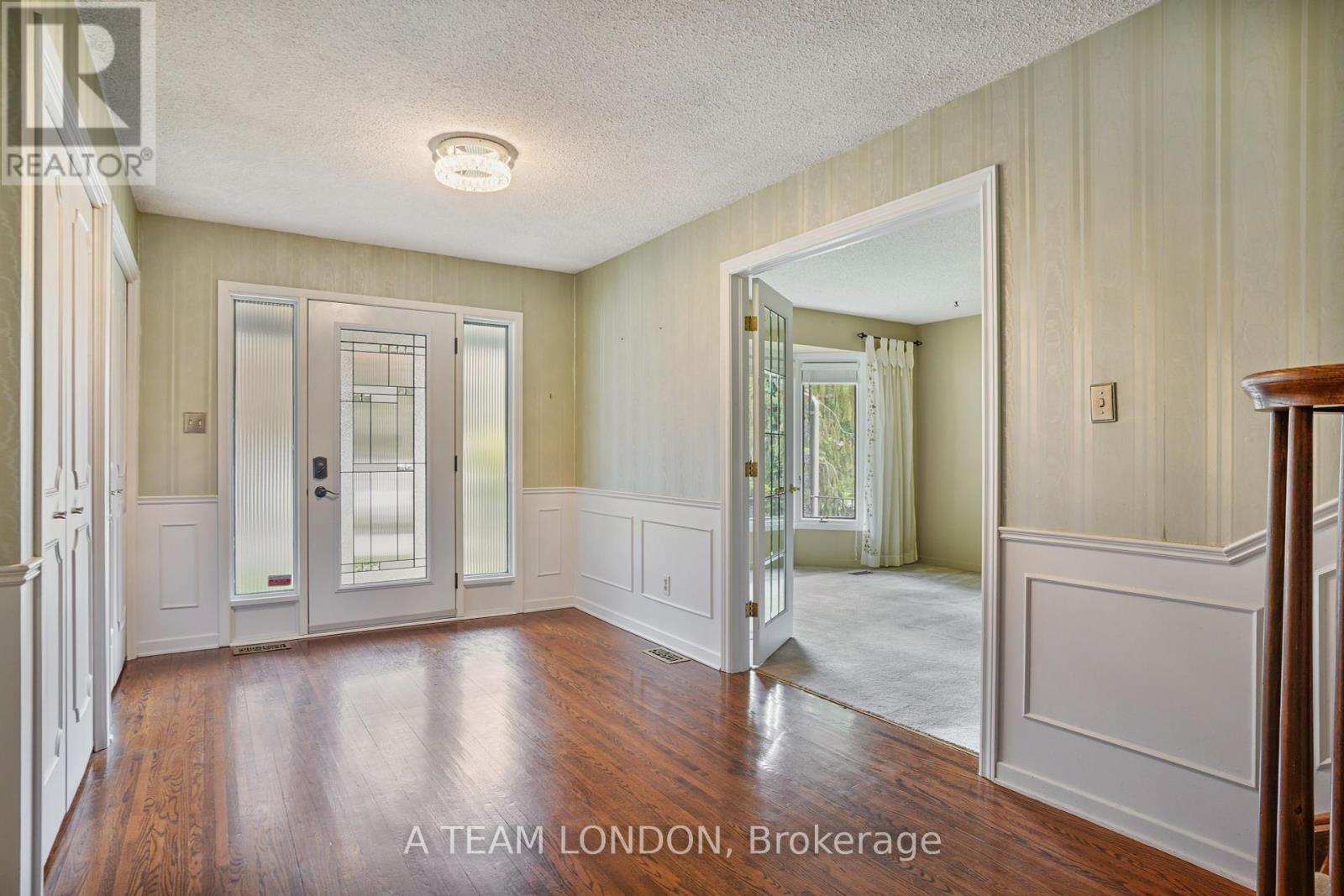 126 Guildford Crescent, London South (South N), Ontario  N6J 3Y5 - Photo 6 - X12189020