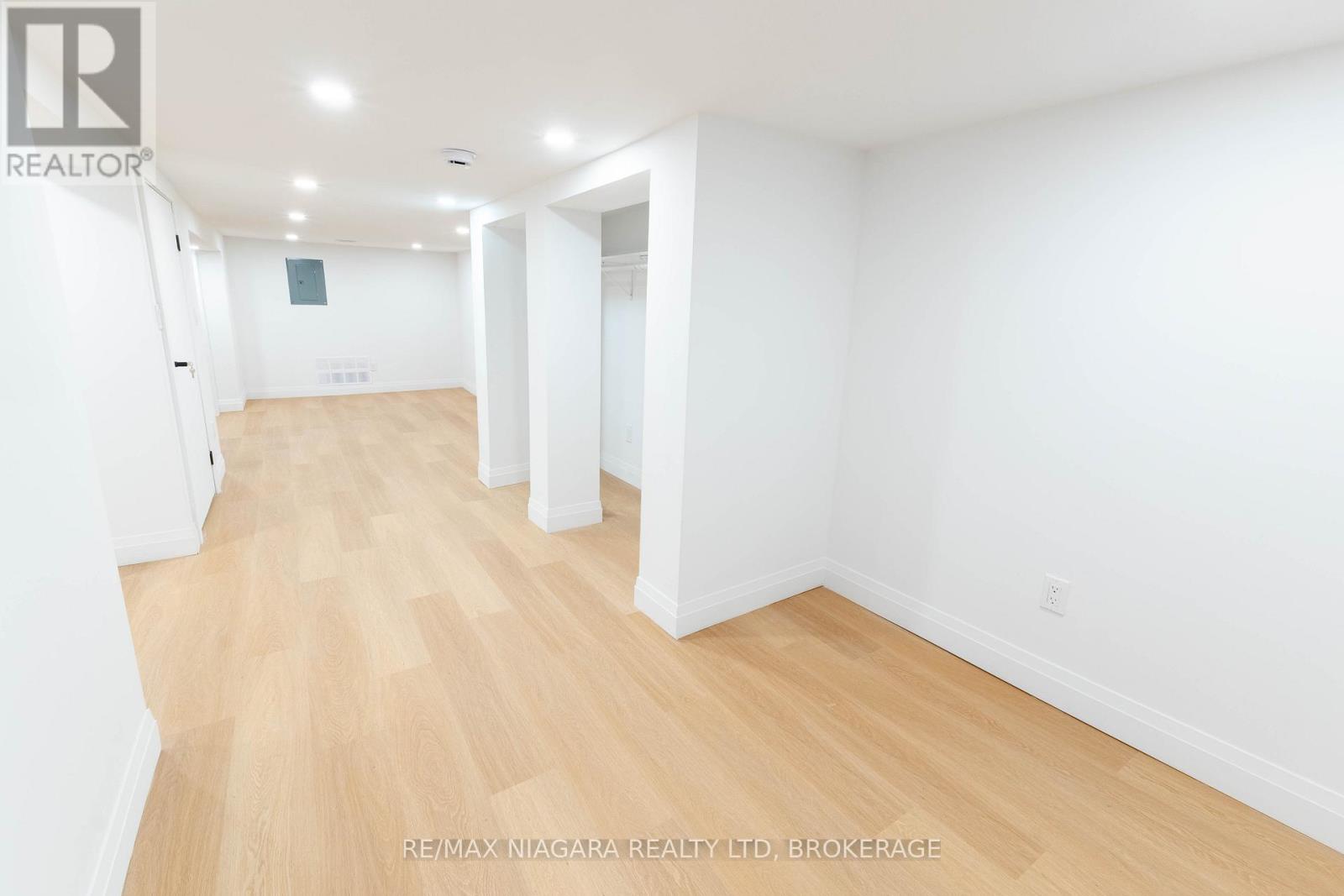 533 CANNON STREET E, hamilton (gibson), Ontario
