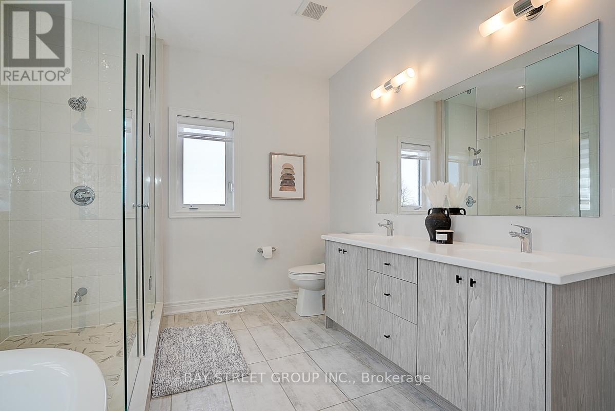 100 Woodhaven Avenue, Aurora (Aurora Estates), Ontario  L4G 3Y2 - Photo 23 - N12126478