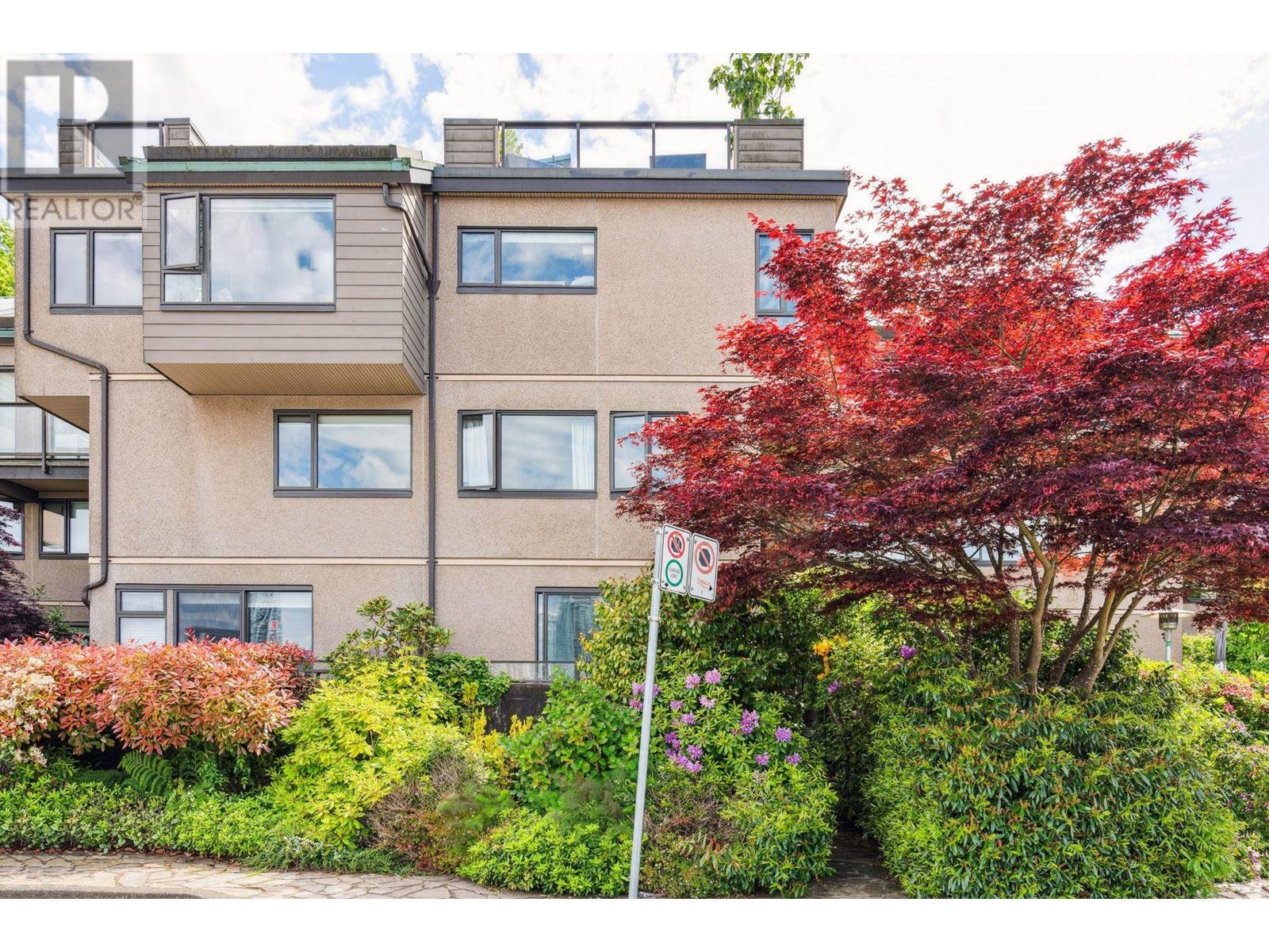 Property at 784 MILLBANK image 2