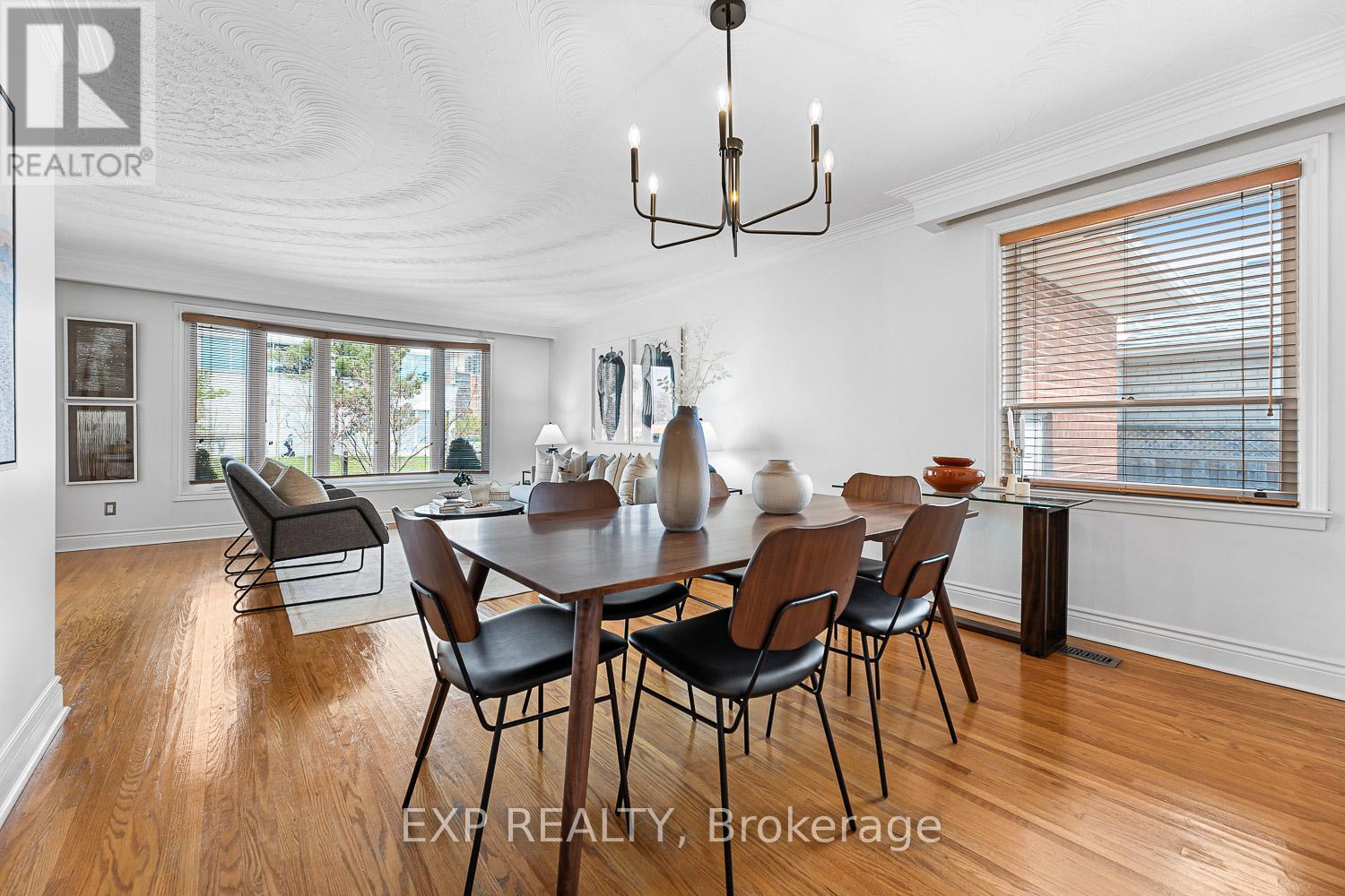 7 Northcrest Road, Toronto, Ontario  M9R 1P5 - Photo 15 - W12188701