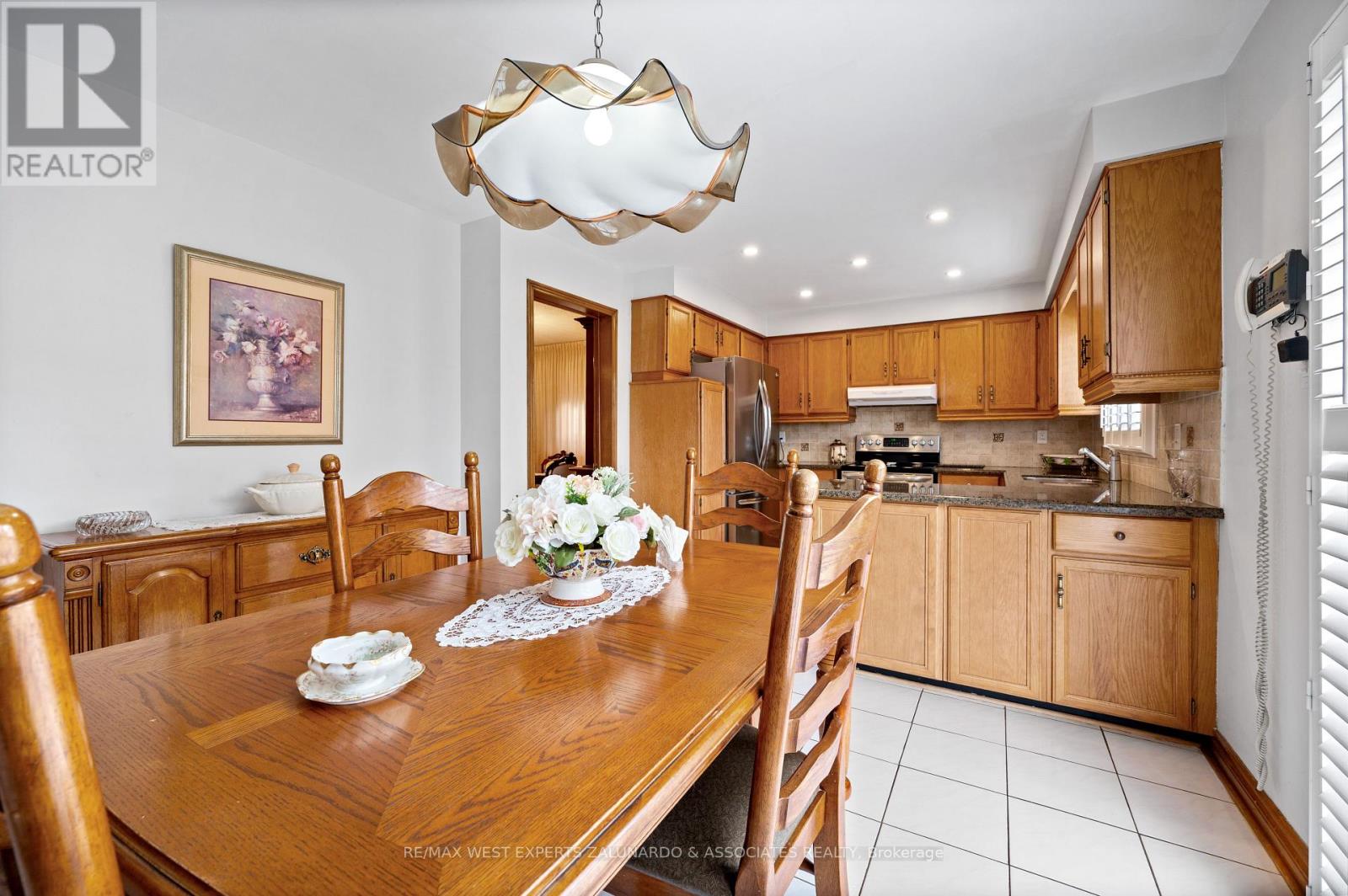157 Sunforest Drive, Brampton, Ontario  L6Z 4B7 - Photo 17 - W12188743