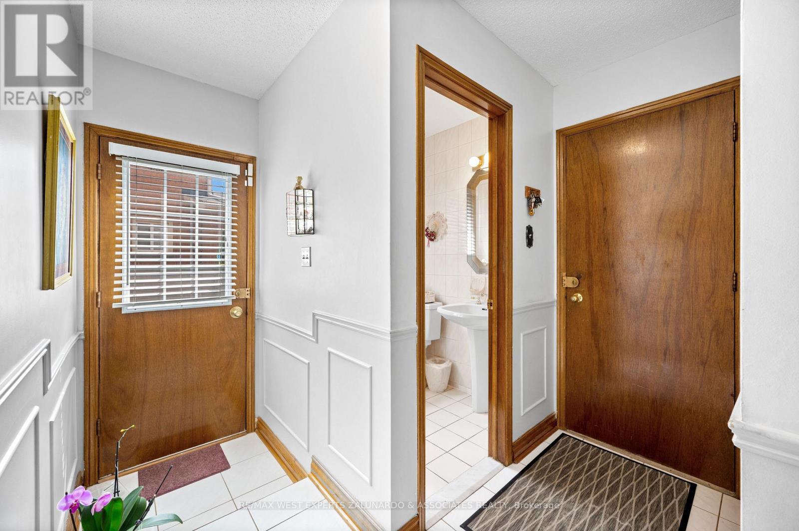 157 Sunforest Drive, Brampton, Ontario  L6Z 4B7 - Photo 19 - W12188743