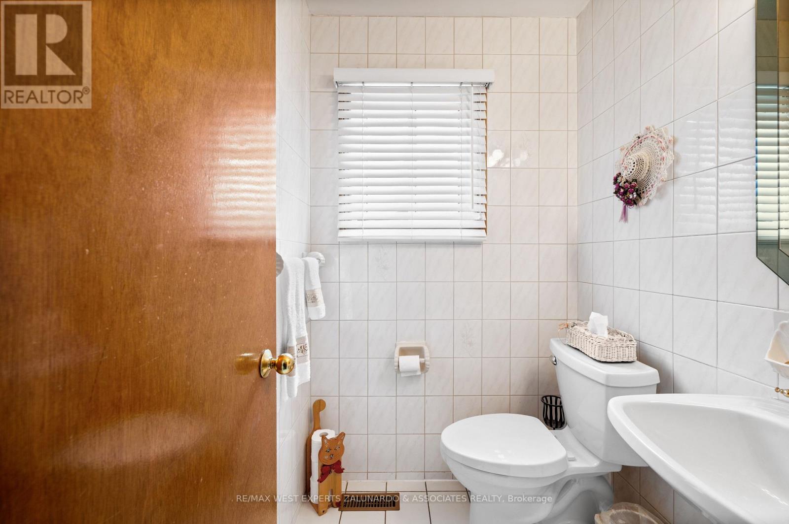 157 Sunforest Drive, Brampton, Ontario  L6Z 4B7 - Photo 20 - W12188743