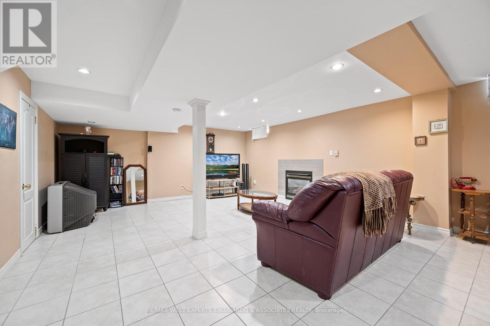 157 Sunforest Drive, Brampton, Ontario  L6Z 4B7 - Photo 36 - W12188743
