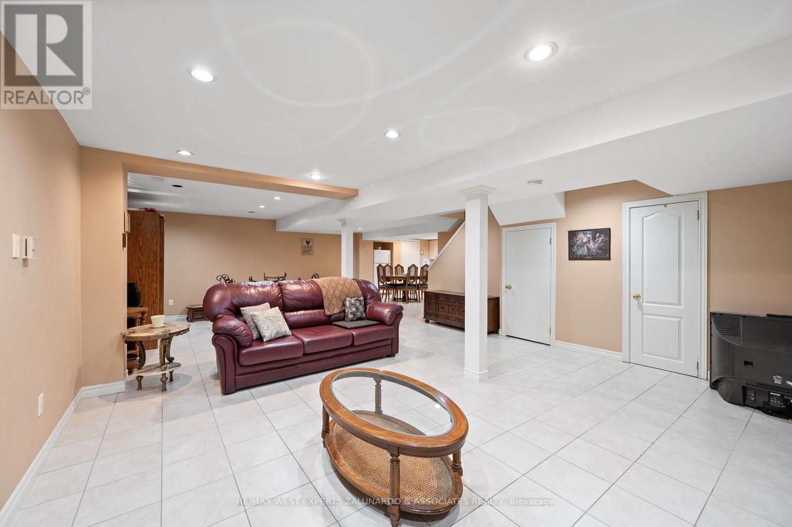 157 Sunforest Drive, Brampton, Ontario  L6Z 4B7 - Photo 37 - W12188743