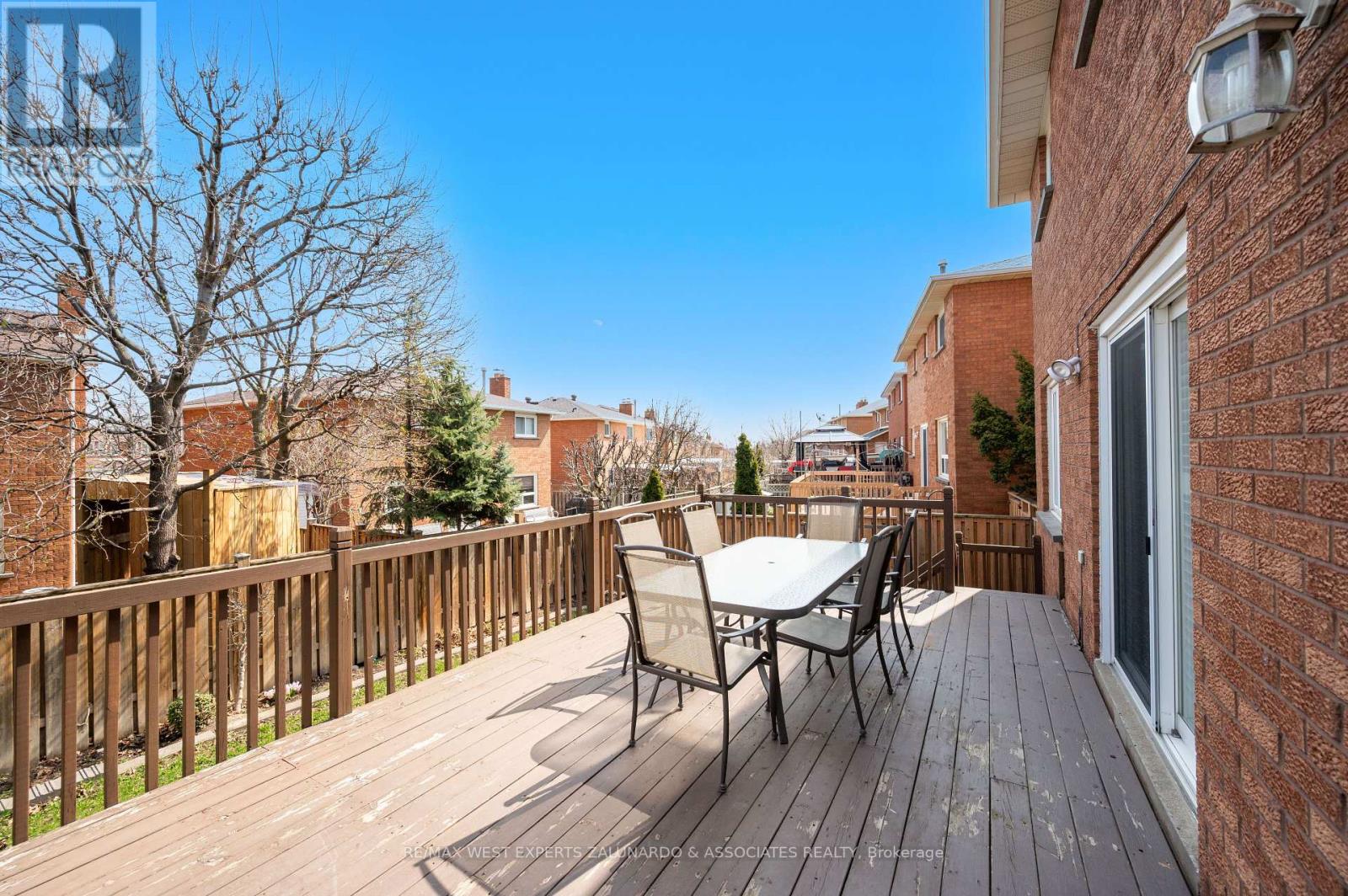 157 Sunforest Drive, Brampton, Ontario  L6Z 4B7 - Photo 42 - W12188743